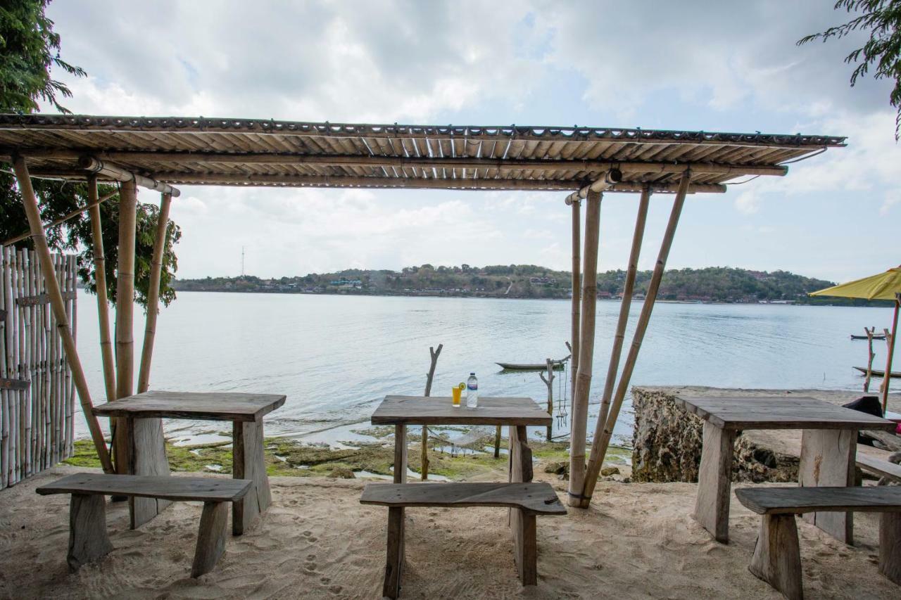 Wooden Beach Sunset Cottages Nusa Lembongan  Exterior photo